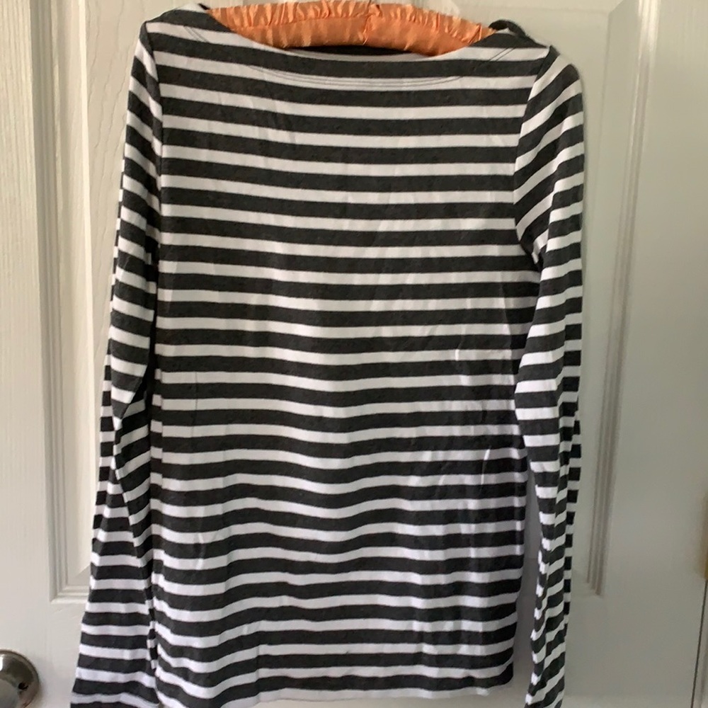 GAP grey and white strip shirt